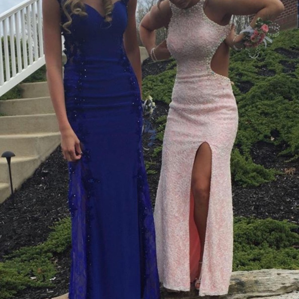 Prom Dress - Picture 2 of 5